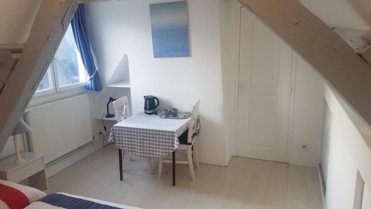 Manoir De L'As De Trefle Bed & Breakfast Isneauville Dış mekan fotoğraf