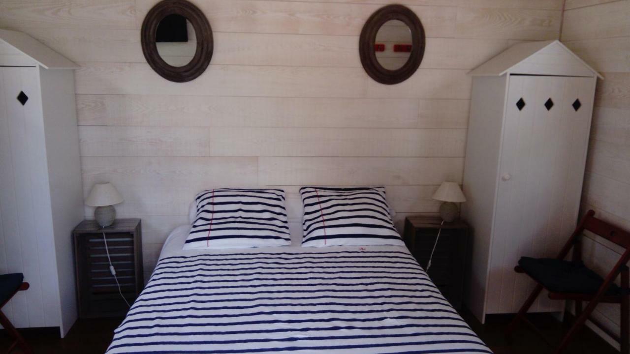 Manoir De L'As De Trefle Bed & Breakfast Isneauville Dış mekan fotoğraf